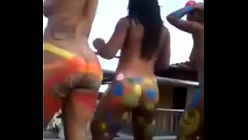 naked bodypainted girls shaking their asses