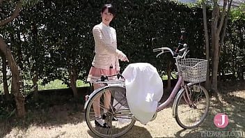 Pretty Asian babe gets filmed upskirt while riding bicycle [bunc 003]